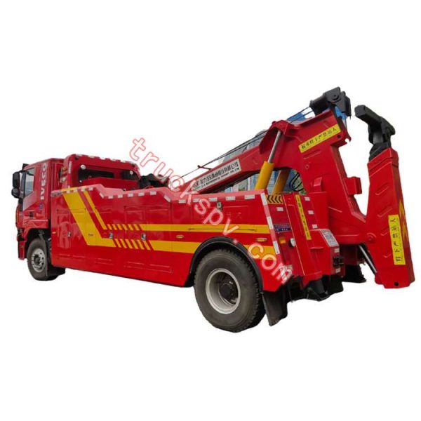 IVECO recovery truck towing vehicle is here