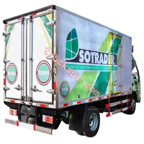 ISUZU green color chiller refrigeration lorry shows on www.truckspv.com