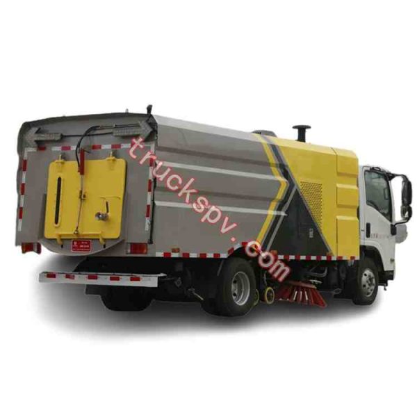 ISUZU vacuum road sweeper painted XCMG color shows on www.truckspv.com