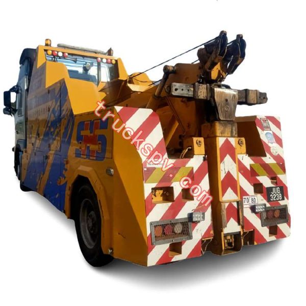 4x2 left hand drive vehicle which can use for towing broken cars shows on truckspv.com