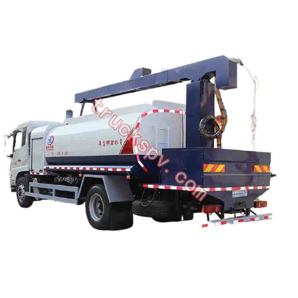 portable water tank disinfection vehicle,mobile water truck with disinfect equipment shows on truckspv.com
