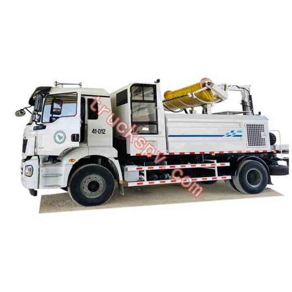multi purpose wall cleaning truck,highway clean channel vehicle,road channel cleaning water truck shows on truckspv.com